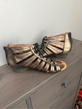 Rockport Lace-Up/ zip Women's leather Sandals